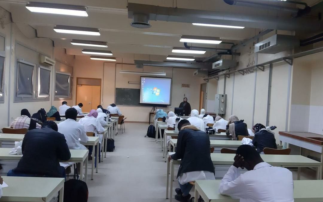 نشاطات طلبة السنة الثانية بشري TBL