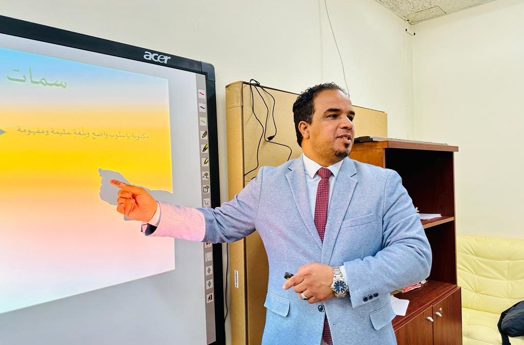 كلية الطب تعقد دورة “إعداد التقارير الإدارية والأرشفة”