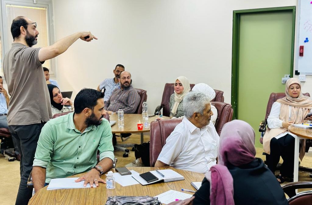 كلية الطب تعقد ورشة عمل عن تعزيز كفاءة فريق تطوير دليل السياسات والإجراءات
