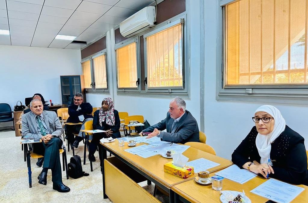 الدراسات العليا للطب البشري تجتمع