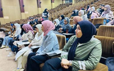 قسم الكيمياء الحيوية في كلية الطب ينتقل إلى نمط التعليم التفاعلي مع طلاب السنة الأولى