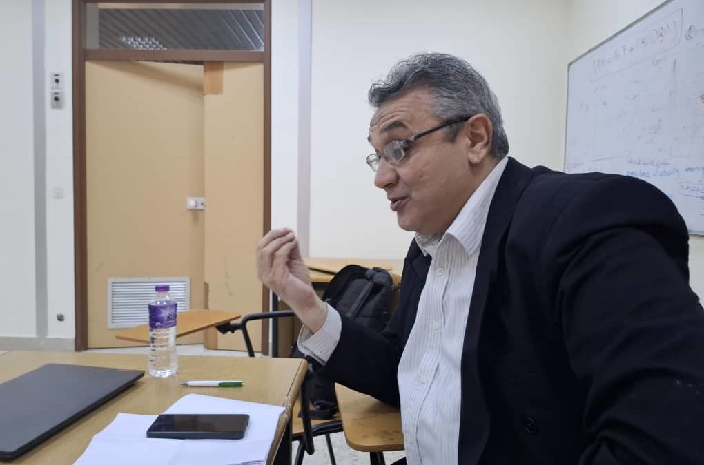 اجتماع رئيس قسم طب الأسرة والمجتمع بطلبة الدراسات العليا