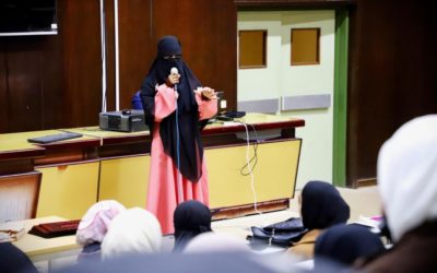 قسم علم الجراثيم بكلية الطب يطبق جلسة الفصل المقلوب في تعلم مايكروبات عدوى المستشفيات