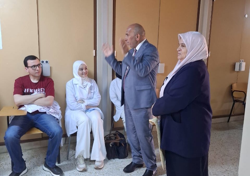 انطلاق الامتحانات الشفوية لمادة طب الأسرة والمجتمع بكلية الطب