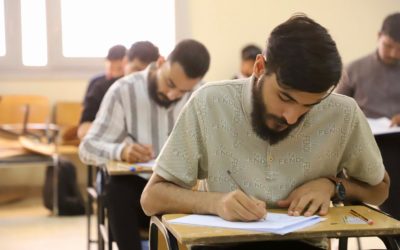 زيارة تفقدية لعميد كلية العلوم الطبية الحيوية لمتابعة سير الامتحانات النهائية