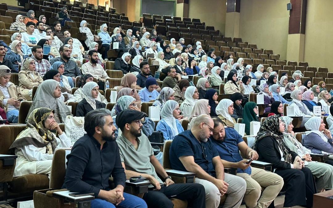 إجراء اليوم العلمي لحملة “إصلاح عيوب الإبصار” بجامعة بنغازي