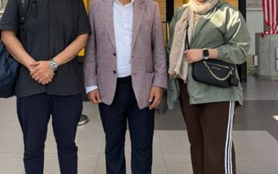 كلية الطب تهنئ خريجيها الطبيبة على اجتياز امتحان عضوية الكلية الملكية للجراحين