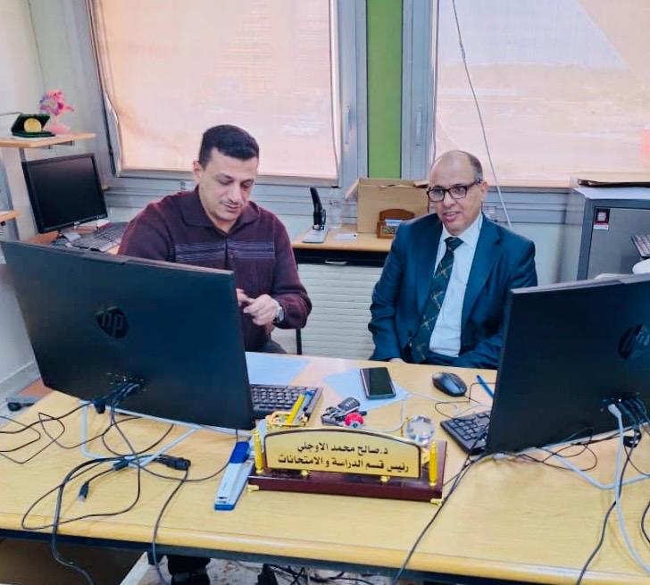 كلية الطب البشري بجامعة بنغازي تبحث تطوير منظومة الدراسة والامتحانات