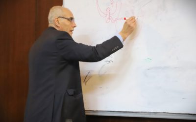 كلية الطب البشري تعتمد أسلوب الفصل المقلوب في محاضرة تشريح الطحال لطلبة السنة الثانية