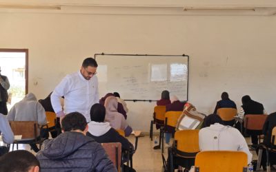 تنظيم الامتحان الجزئي لطلبة السنة الرابعة بطب بشري في جامعة بنغازي