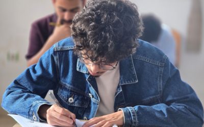 تنظيم امتحان مادة وظائف الأعضاء لطلبة الدفعة 52 بكلية الطب البشري