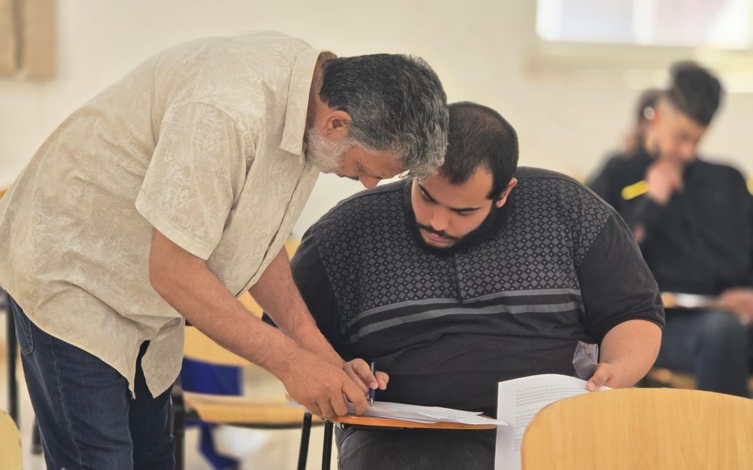كلية الطب البشري بجامعة بنغازي تواصل تنظيم الامتحانات النهائية لطلبة الدفعة 53