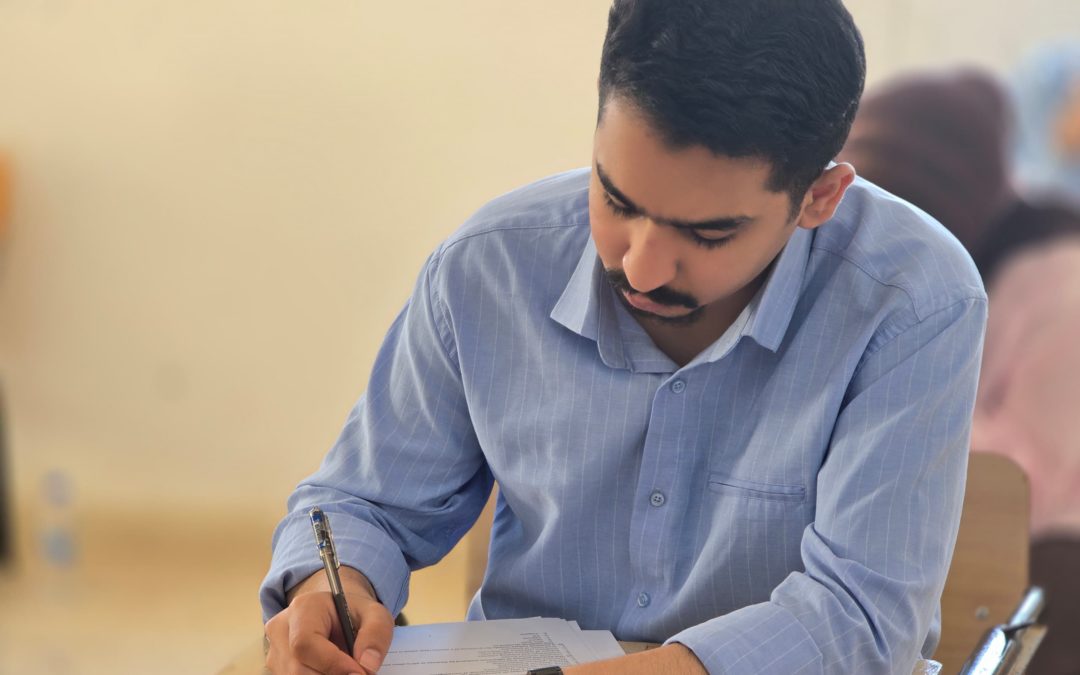 طلبة السنة الثالثة بكلية الطب البشري يختتمون امتحانات المرحلة الثانية بامتحان علم الجراثيم