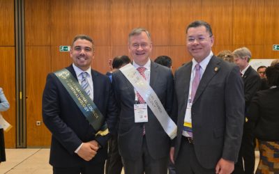 عضو هيئة التدريس بجامعة بنغازي يشارك في المؤتمر العالمي لطب العيون ويُكرَّم دوليًا