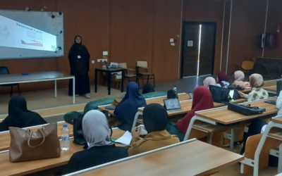 قسم النساء والولادة بكلية الطب بجامعة بنغازي يطبق استراتيجية الصف المقلوب لتعزيز التعلم النشط